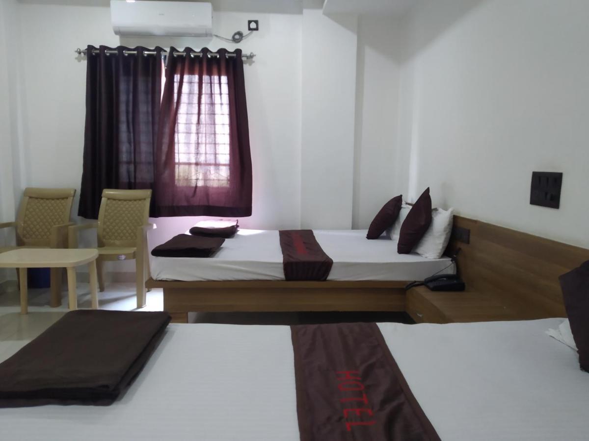 Hotel Vrundavan Pune Exterior foto